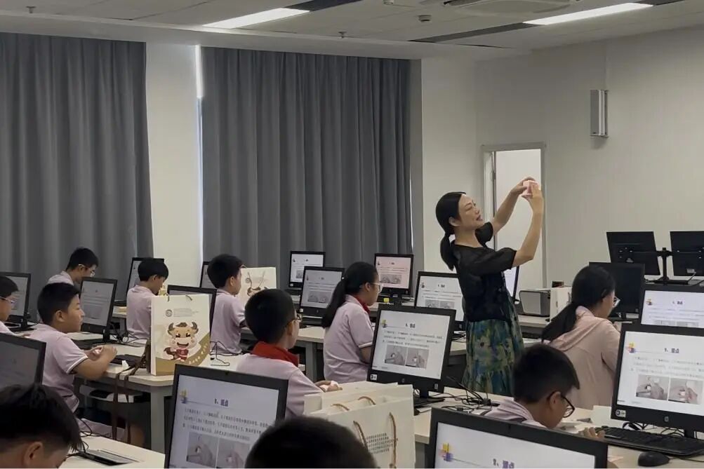 1470620af4326f82eb6f8ac6e379dcfc