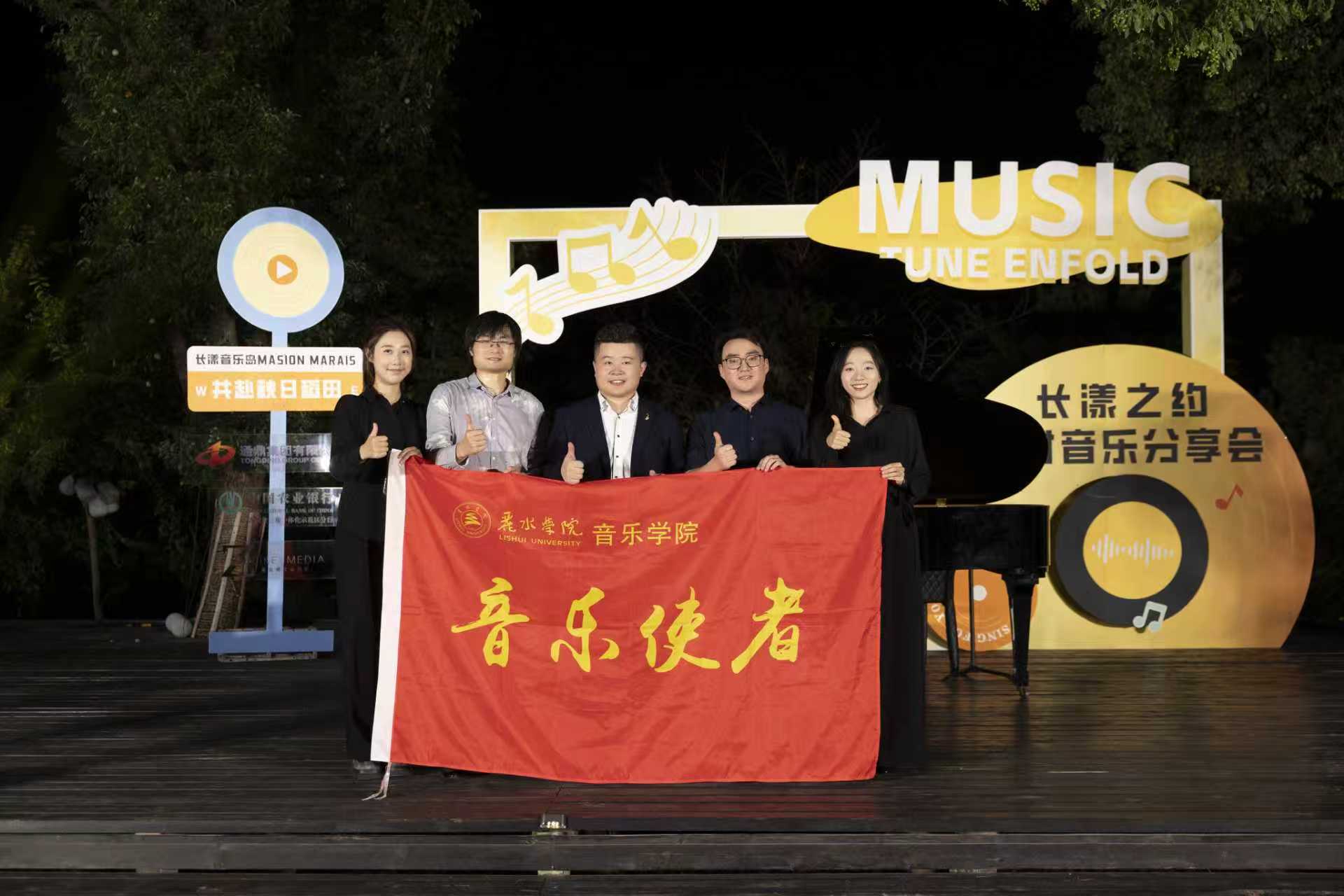 0c2d2b89912940cf477d8b4035830176