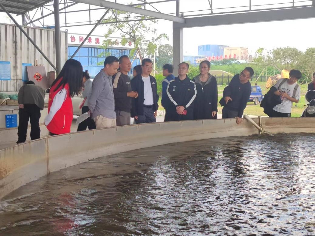 在广州市中心沟水产养殖发展有限公司进行技术交流