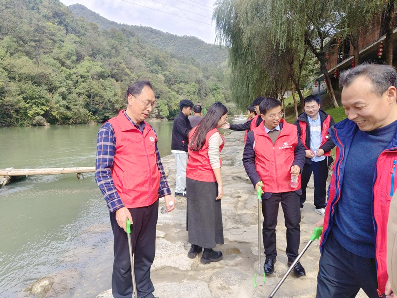 DC0D9F8099DABE9BB714C2F41D7_14A432FB_E2AD5