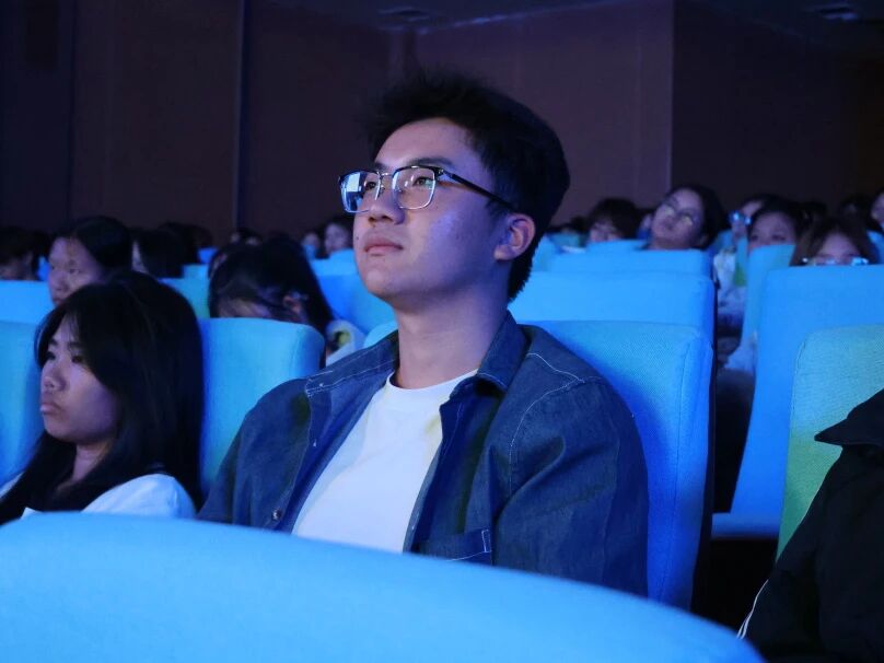 af465326a2f5b6e23556bf67e77b27d1