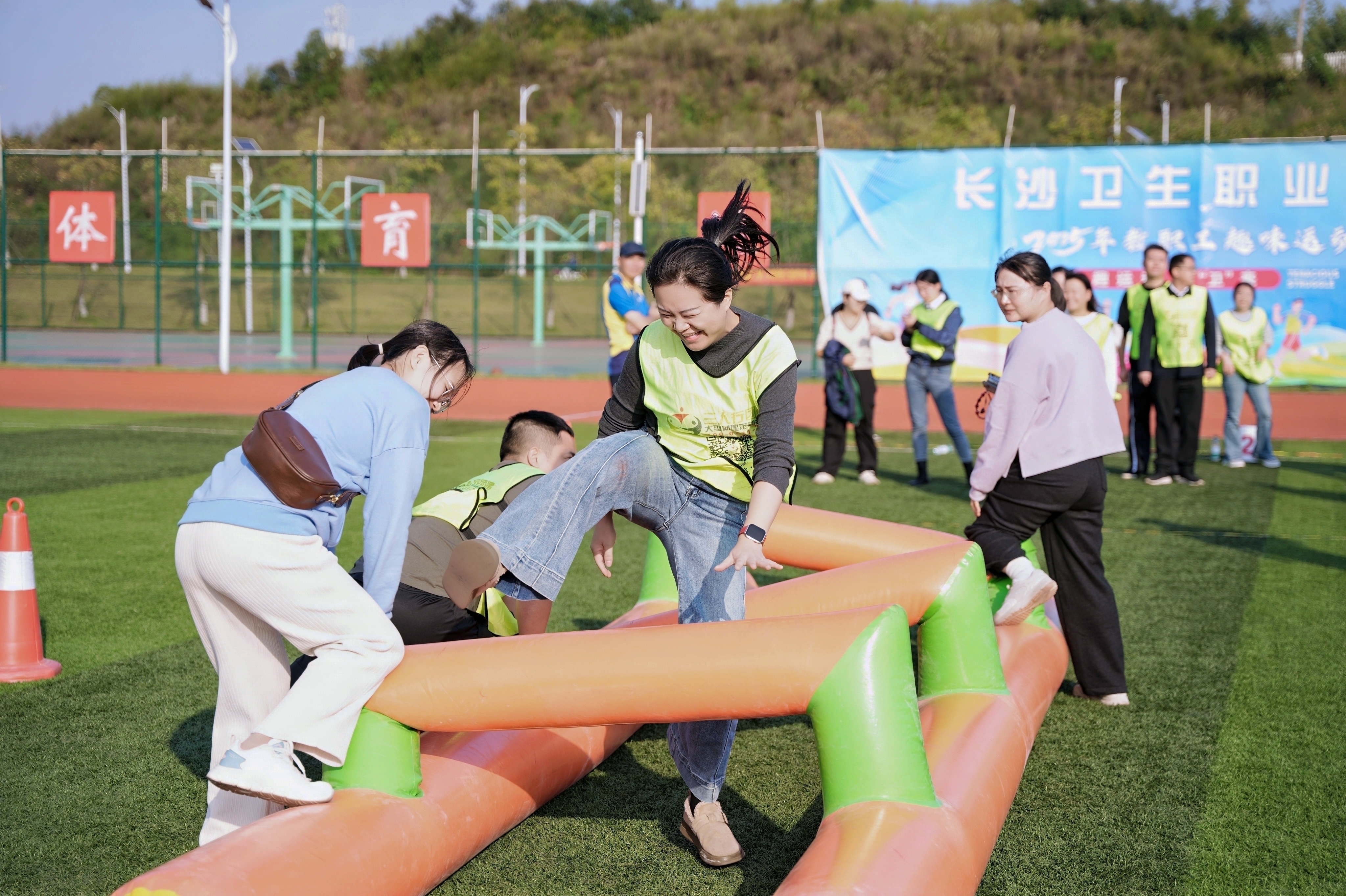 CHA08845-opq4057590380