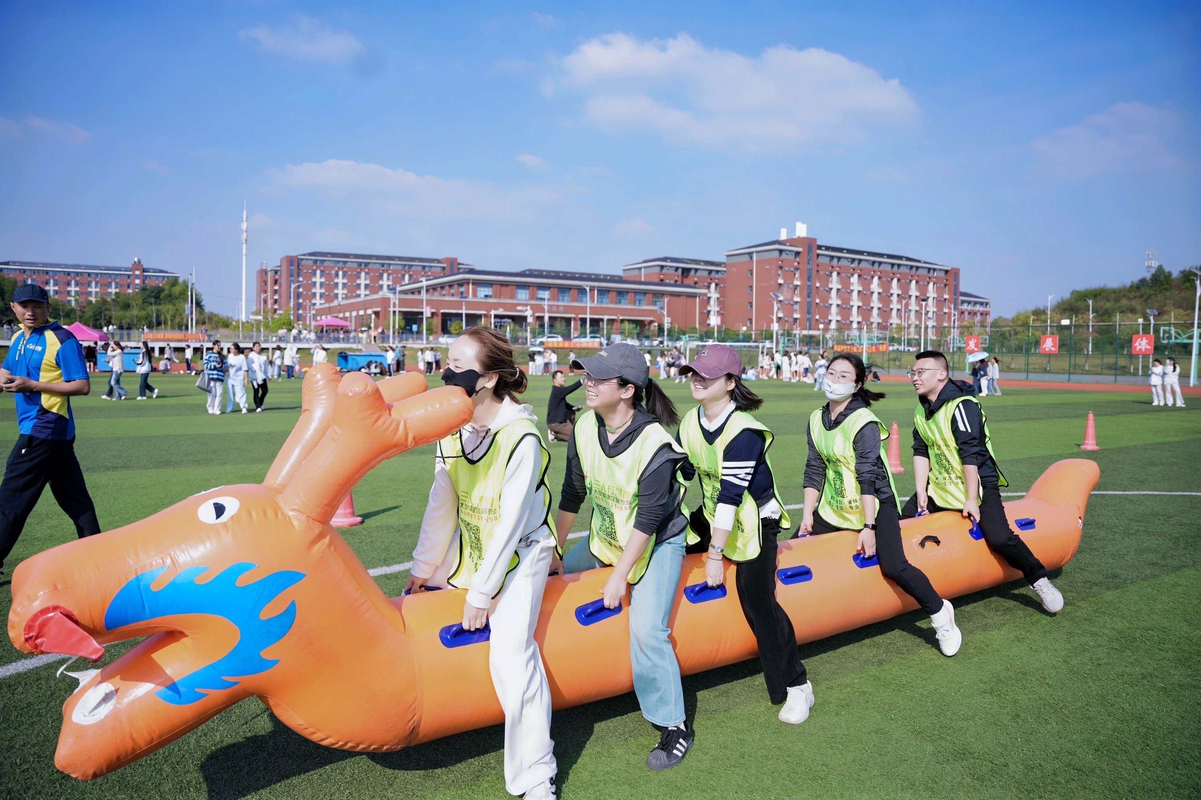 CHA08666-opq4057621376