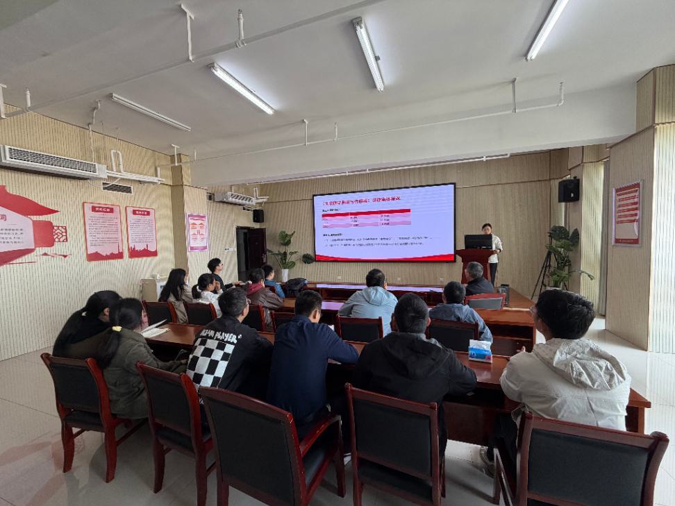 QQ图片20251029180845(1) QQ图片20251029180845(1)