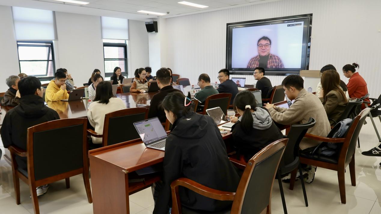 209845ea-31af-4fe6-912f-05a4b098b906 209845ea-31af-4fe6-912f-05a4b098b906