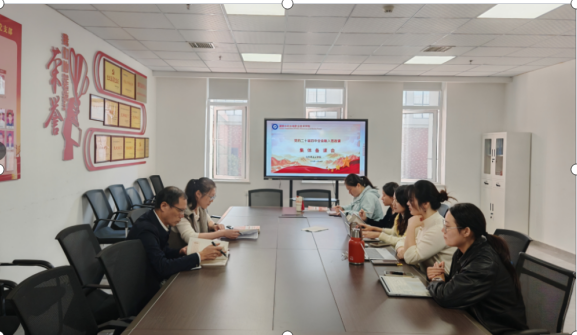 集体备课会现场 集体备课会现场