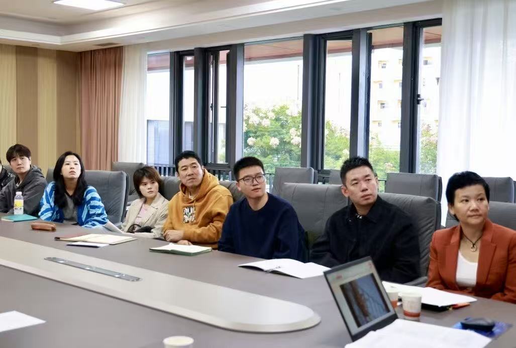 56c3a446d8538be7f14a9c417ef21076