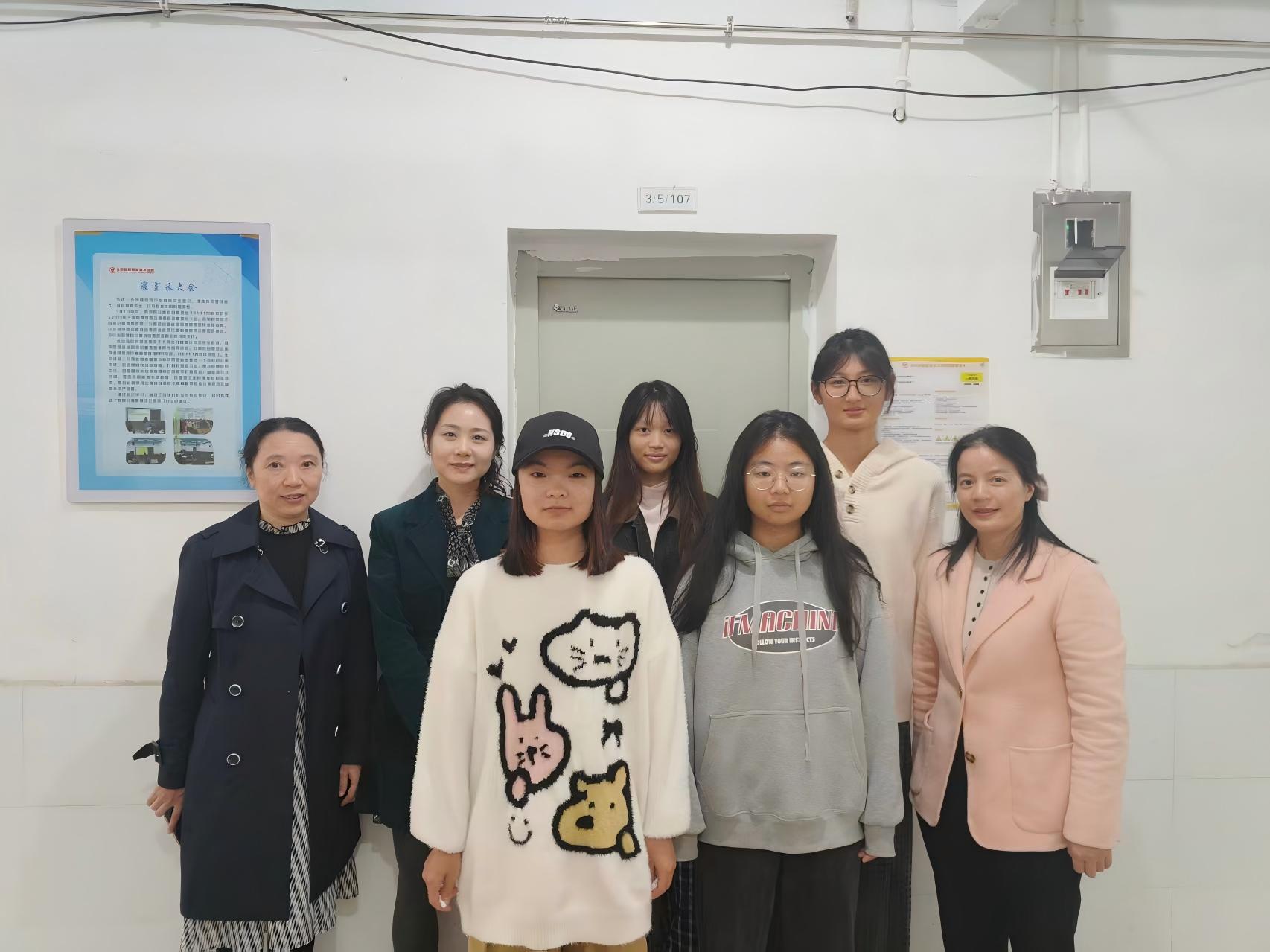 3c9343d3ae7a1f79cf87bcb00cb198b5(1)