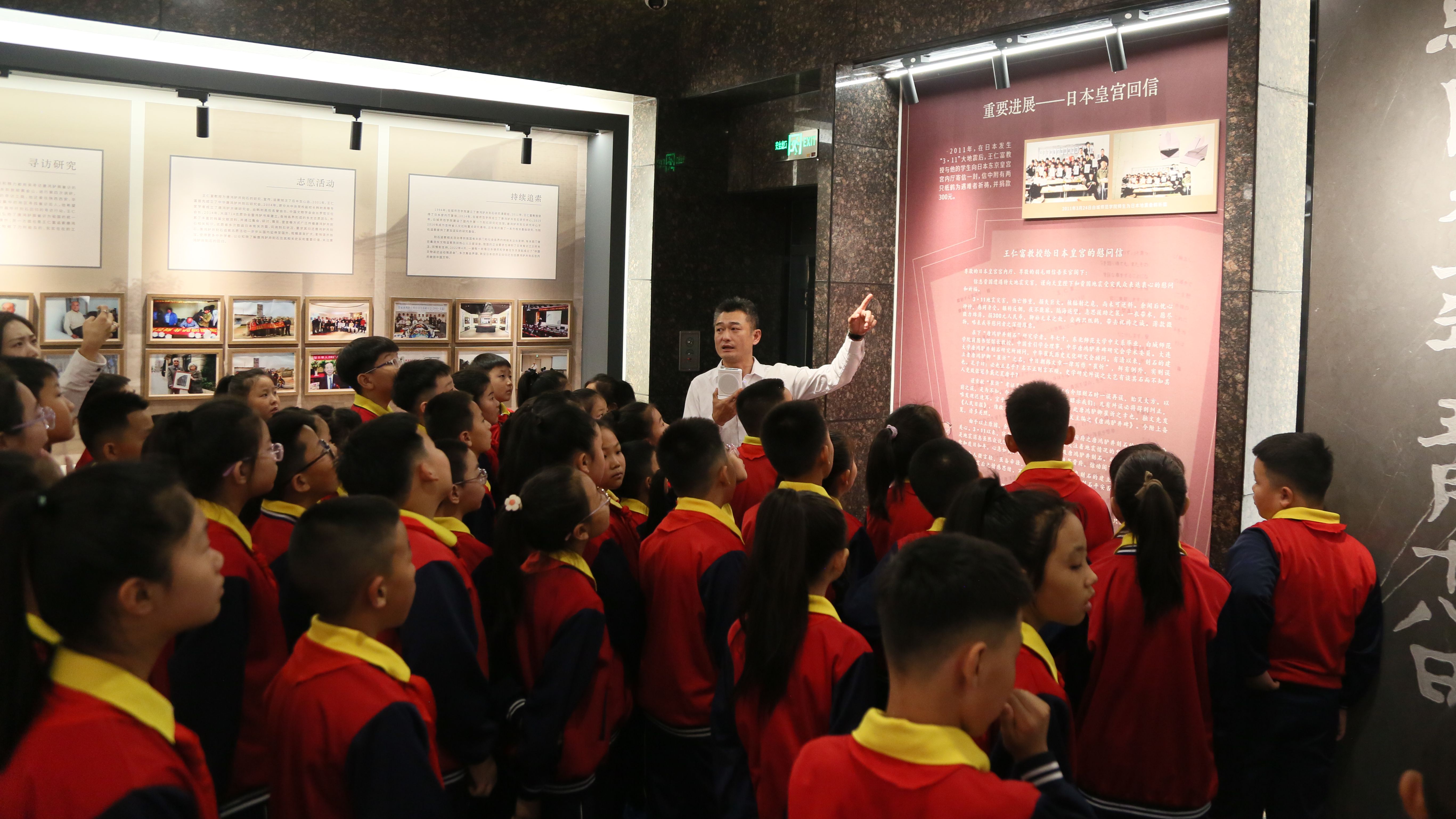 活动照片 (1) 活动照片 (1)