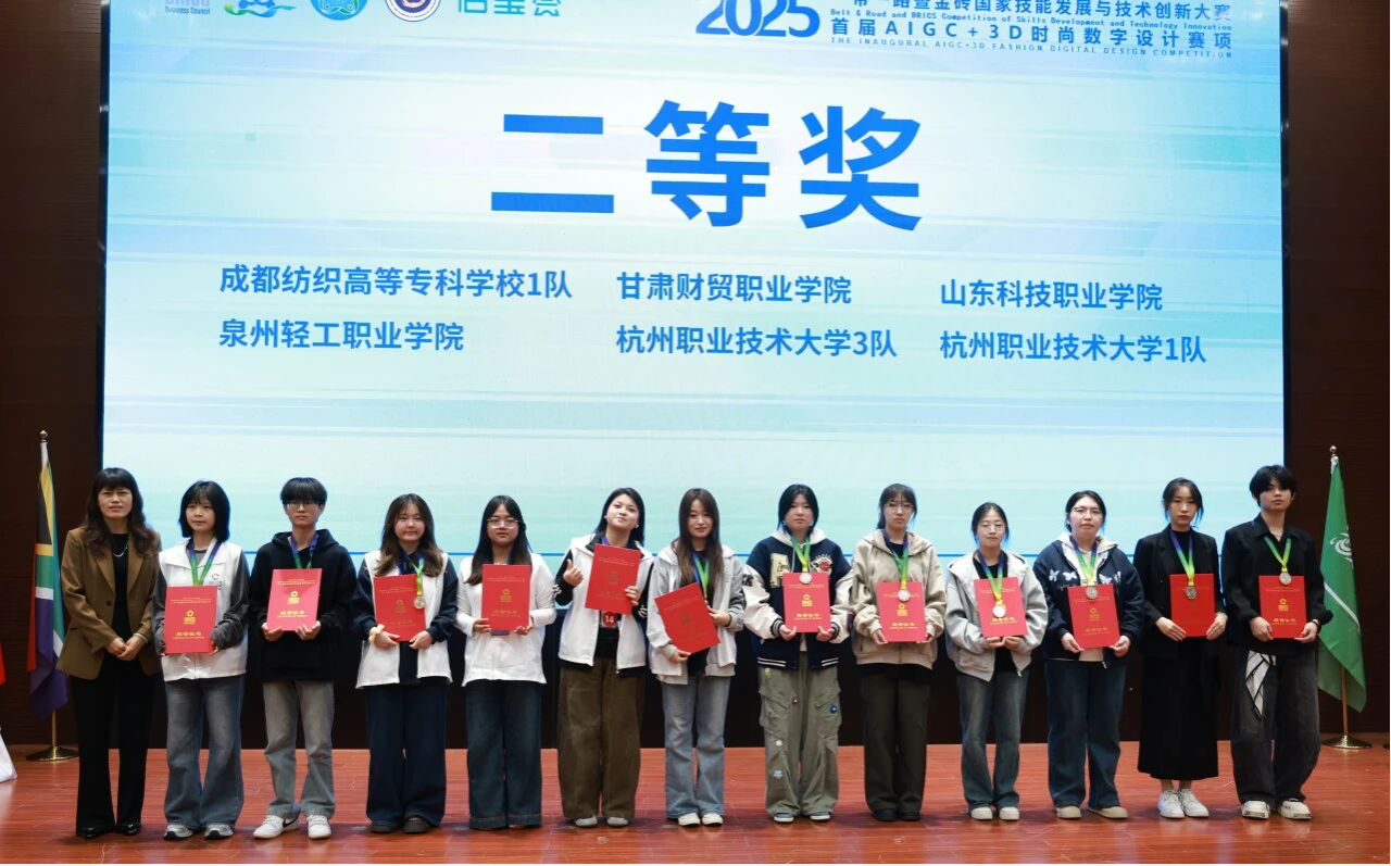 70DD97A2FFA4465C8EDAABD867F_23008230_1AEE5A