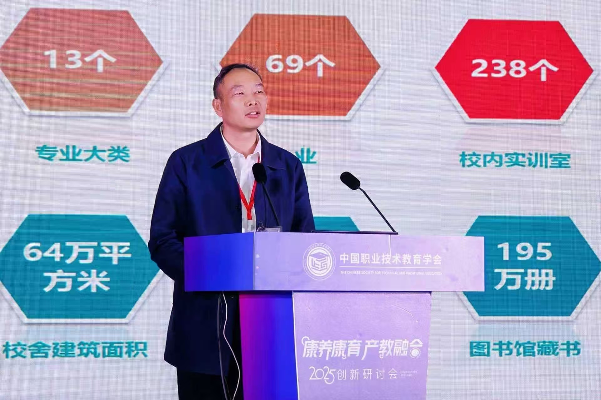 A2E943EF9486AFCD54316BFC623_A3E87BA4_C4884