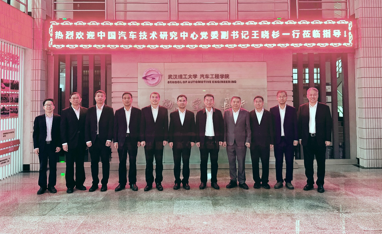 W020251107721835409886