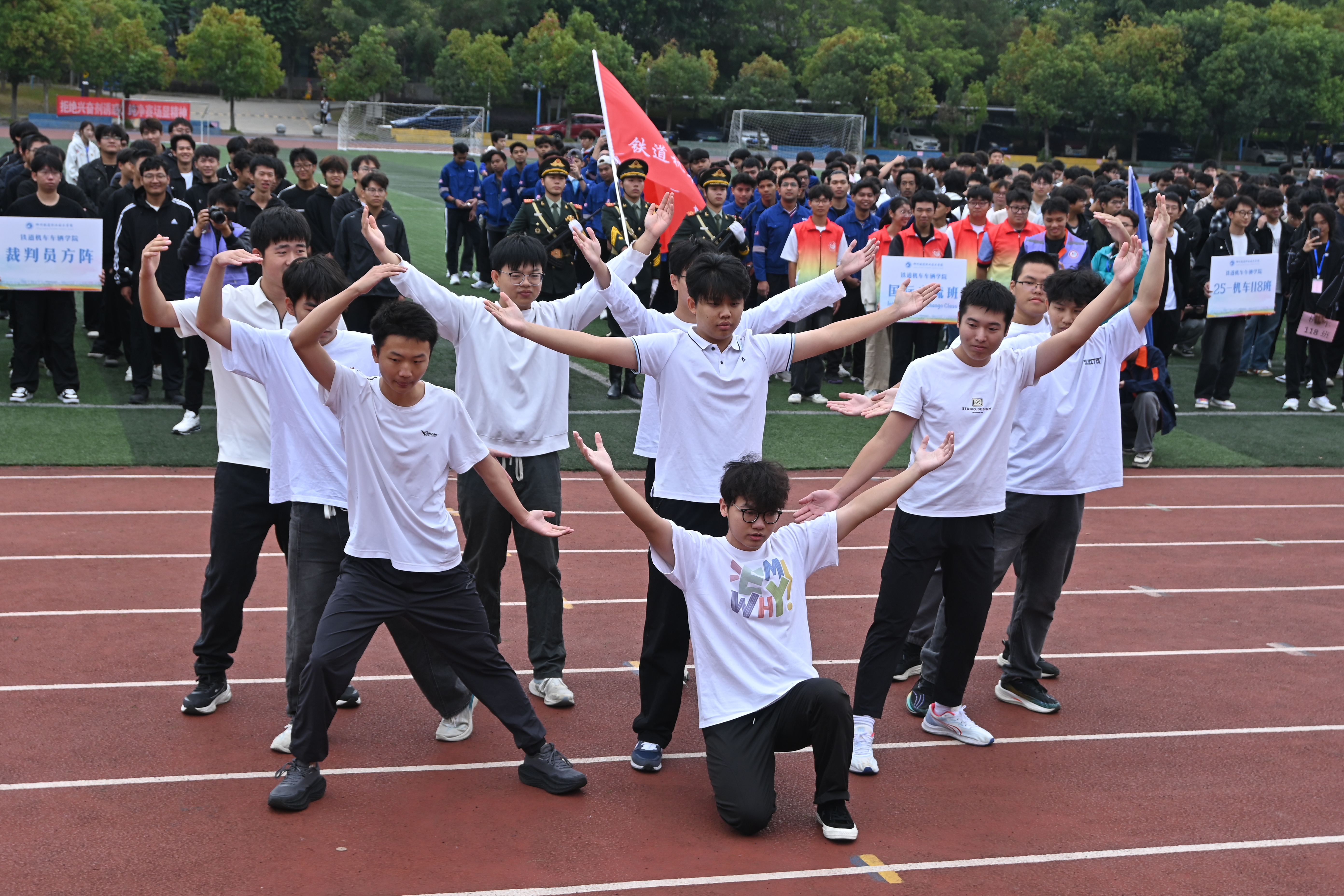 先锋力量方阵节目表演