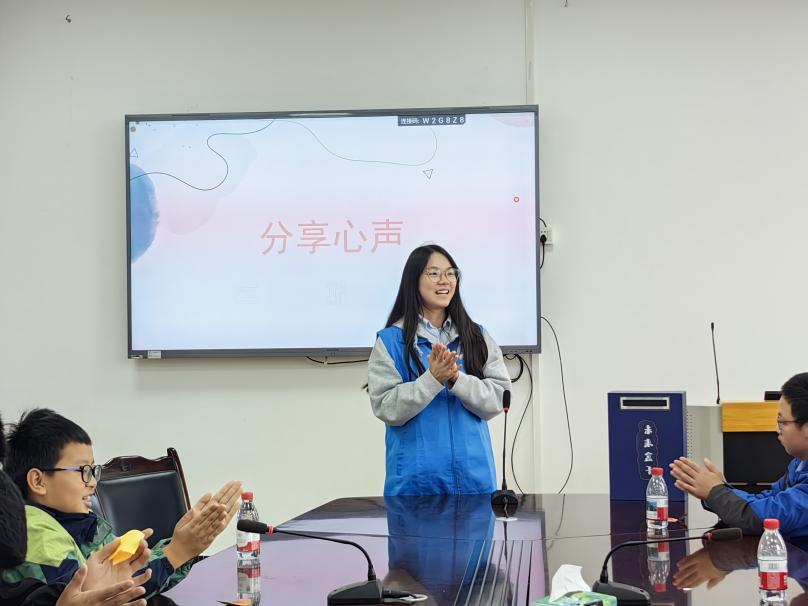 12207cb1-9ff3-46d0-9576-c2af5447ea54 12207cb1-9ff3-46d0-9576-c2af5447ea54