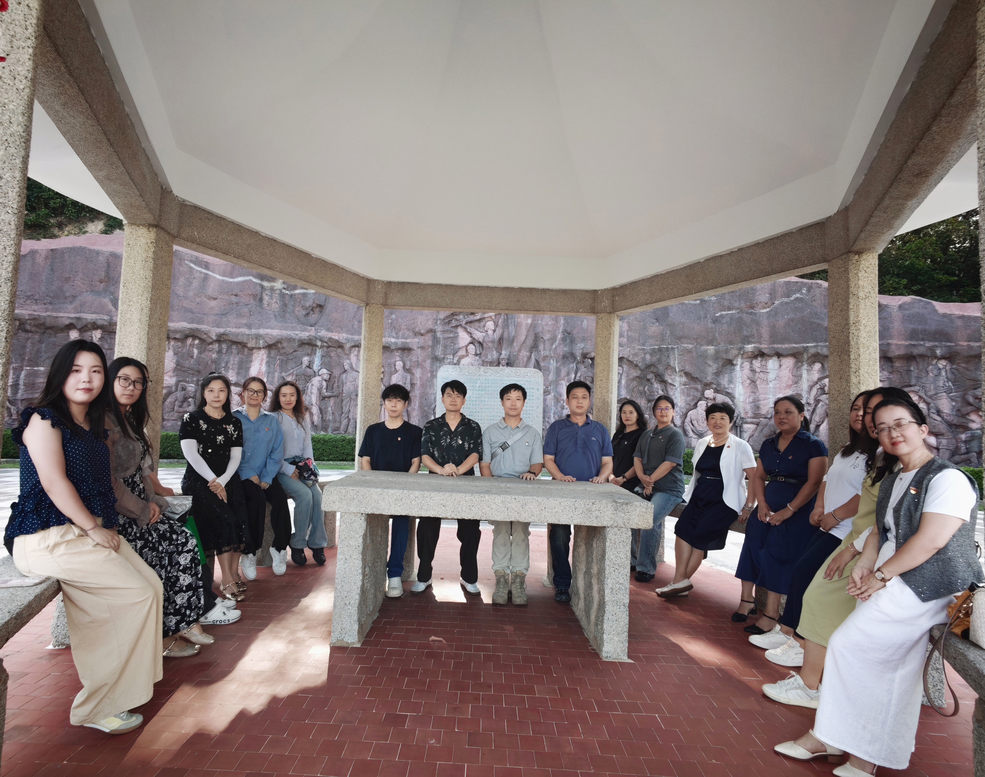 微信图片_20251024105408 微信图片_20251024105408