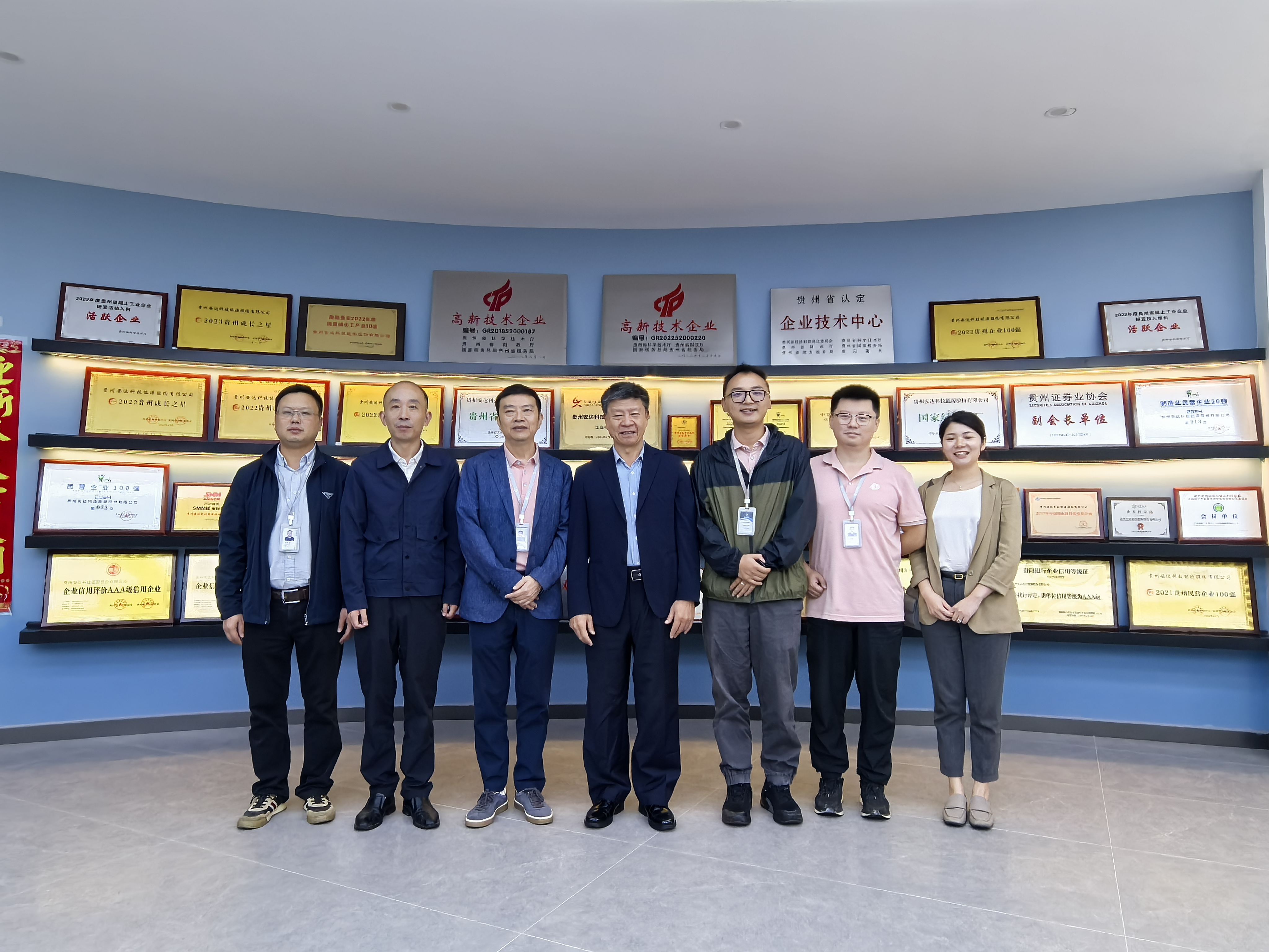 1758686070610084179.jpg b8d80c1516b08154fe1db66bde882e34.jpg