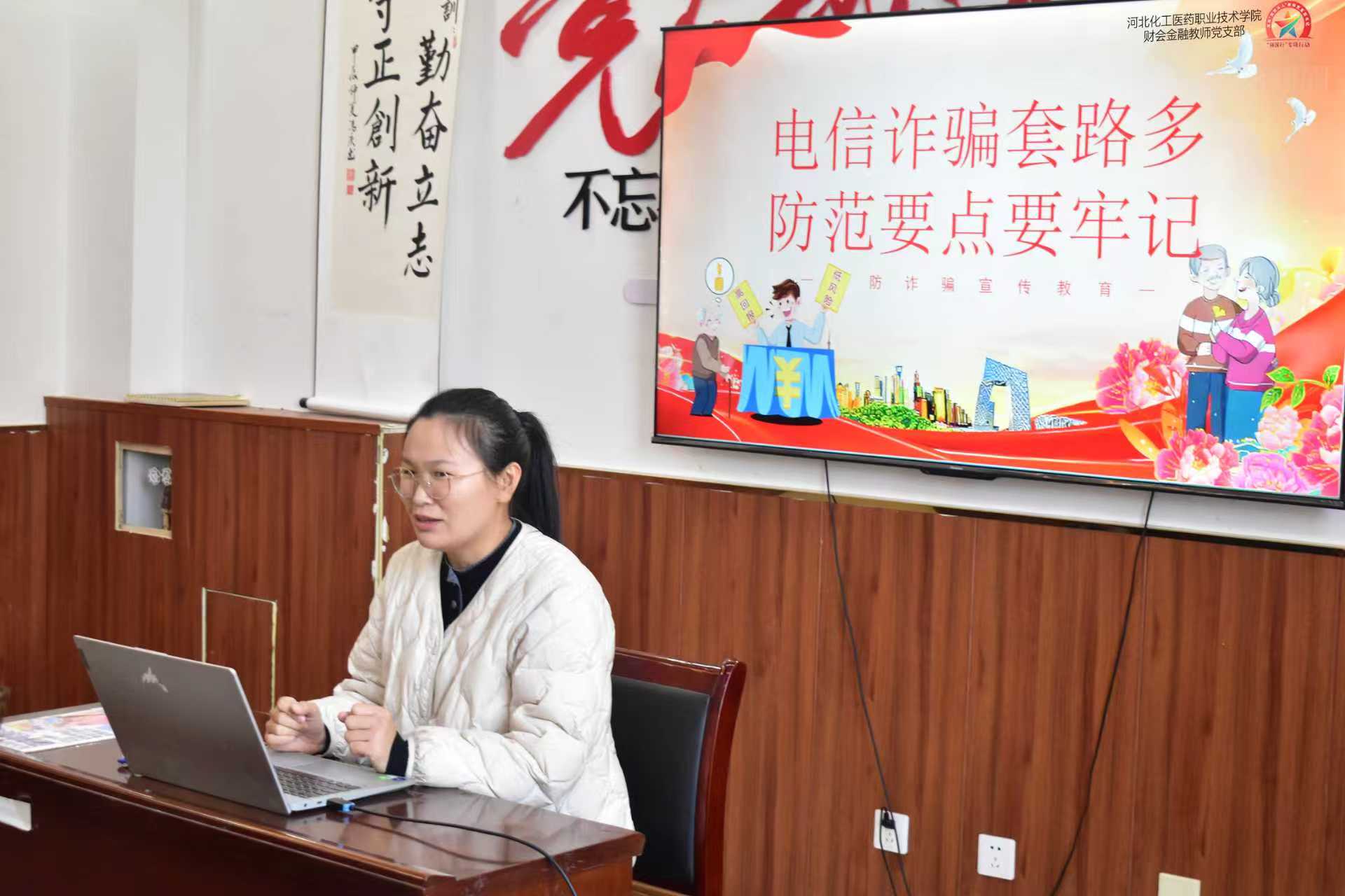 308060dacb7943613ed7ed91c86d0adc 308060dacb7943613ed7ed91c86d0adc