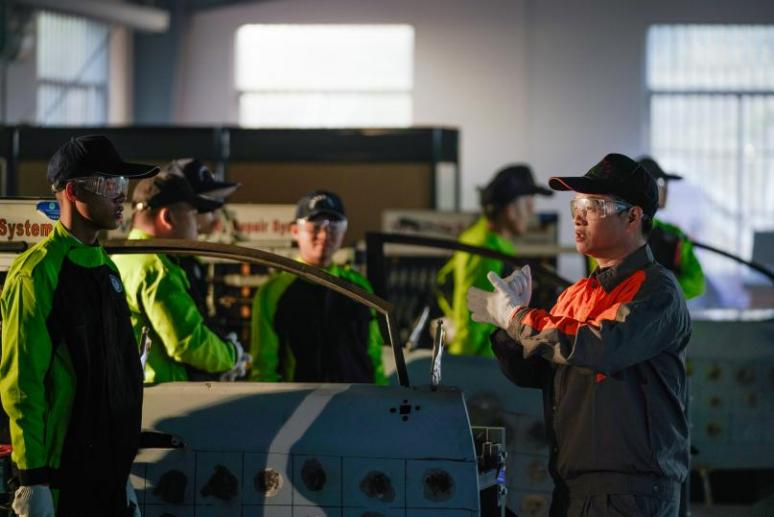 夏明老师扎根教学一线二十年