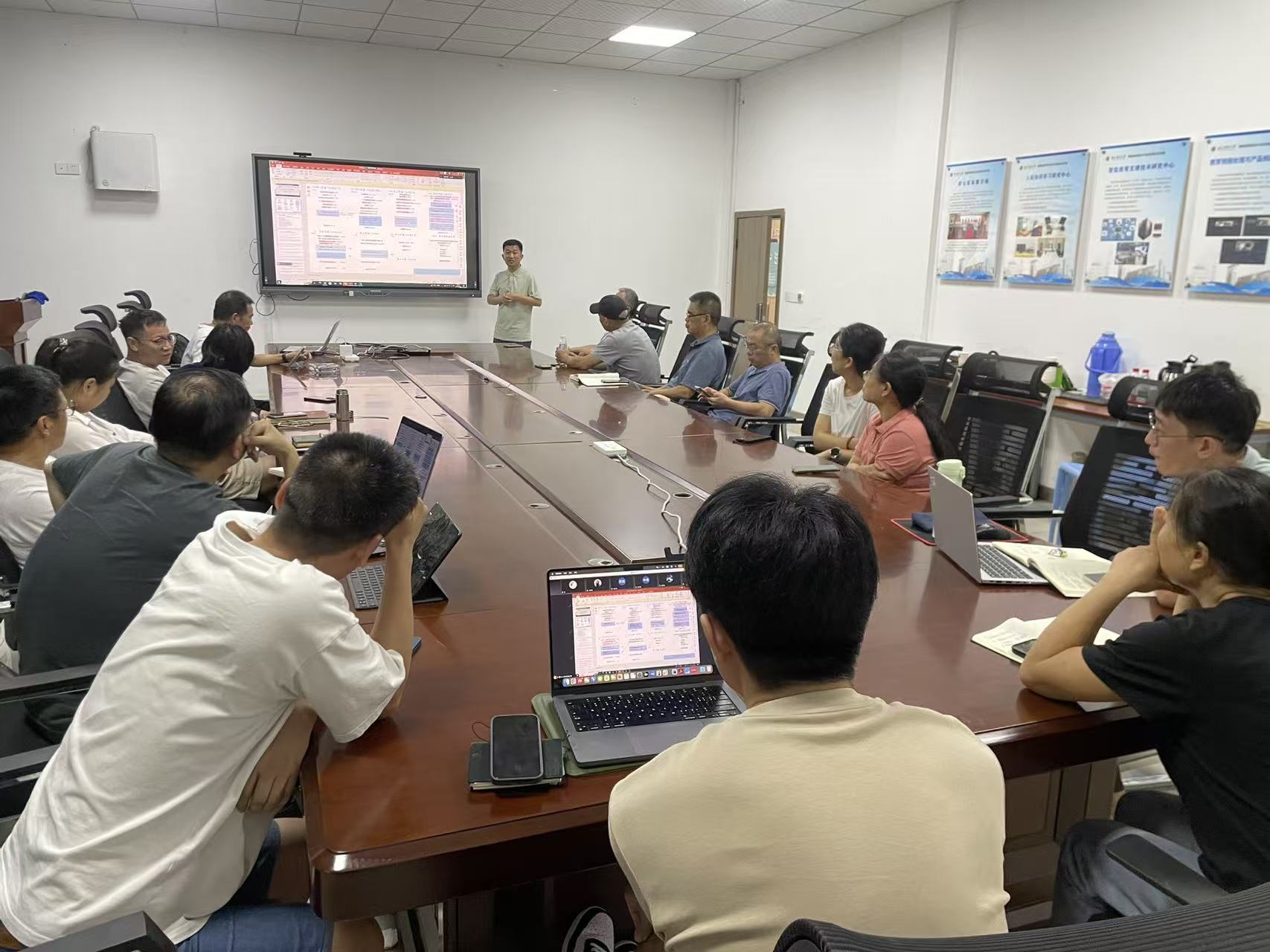 微信图片_20251108202209_222_493 微信图片_20251108202209_222_493