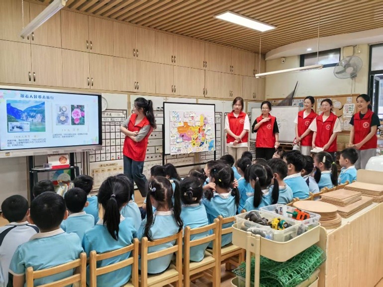 图4 开设幼儿园财商启蒙教育课堂