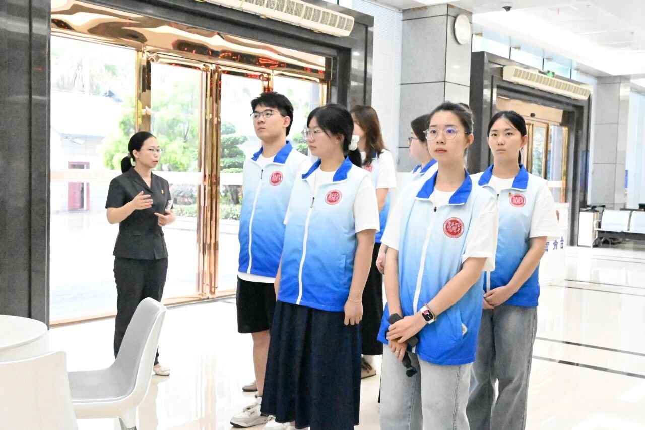 龙岩盛夏法声扬，乡路践法谱新章——上海师范大学法学社党支部赴福建龙岩探寻红色法治文化(2)