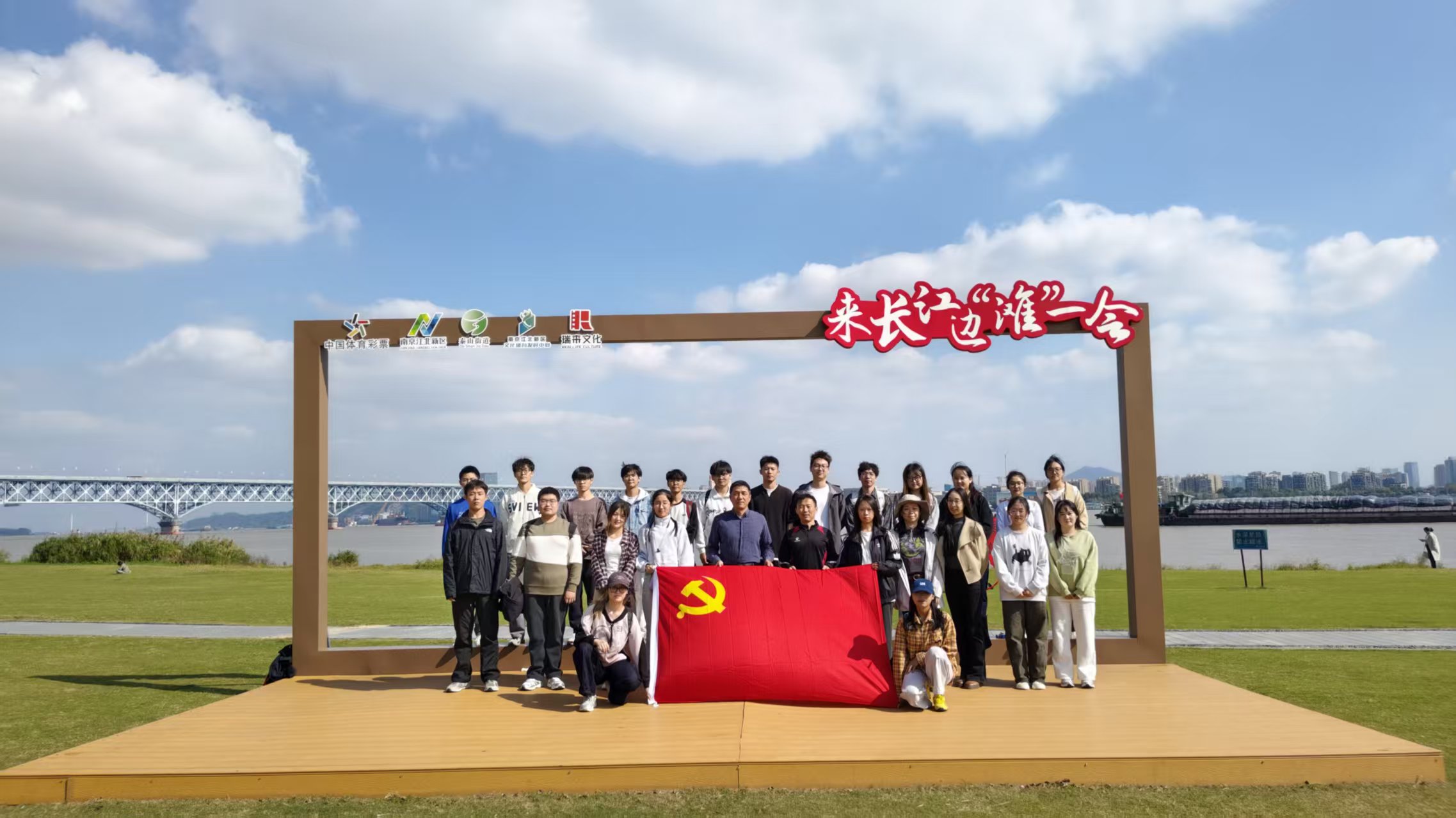 17f4a06d902e4154660c75f9489c903a