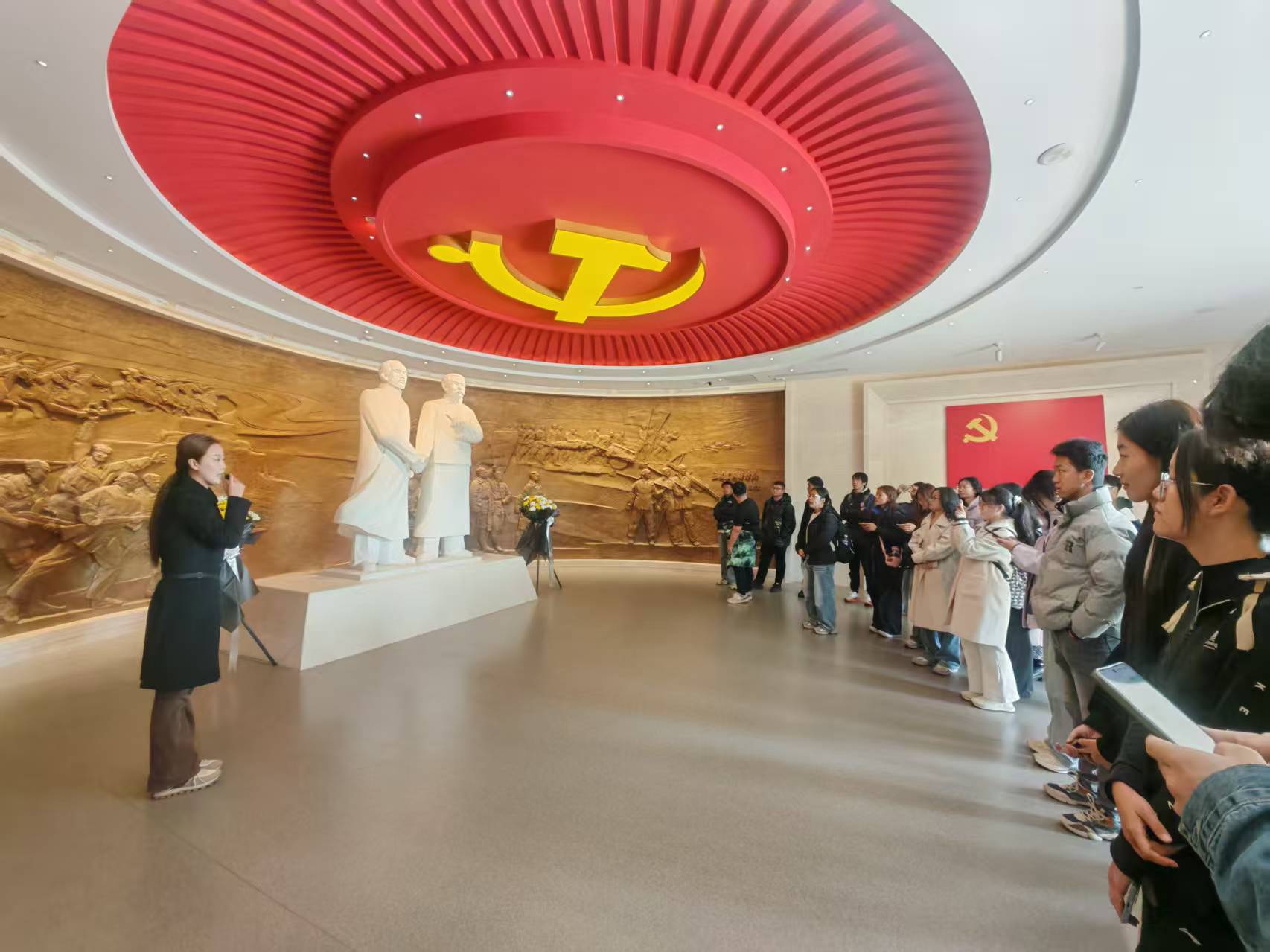 参观衡水安平中国共产党第一个农村党支部 参观衡水安平中国共产党第一个农村党支部