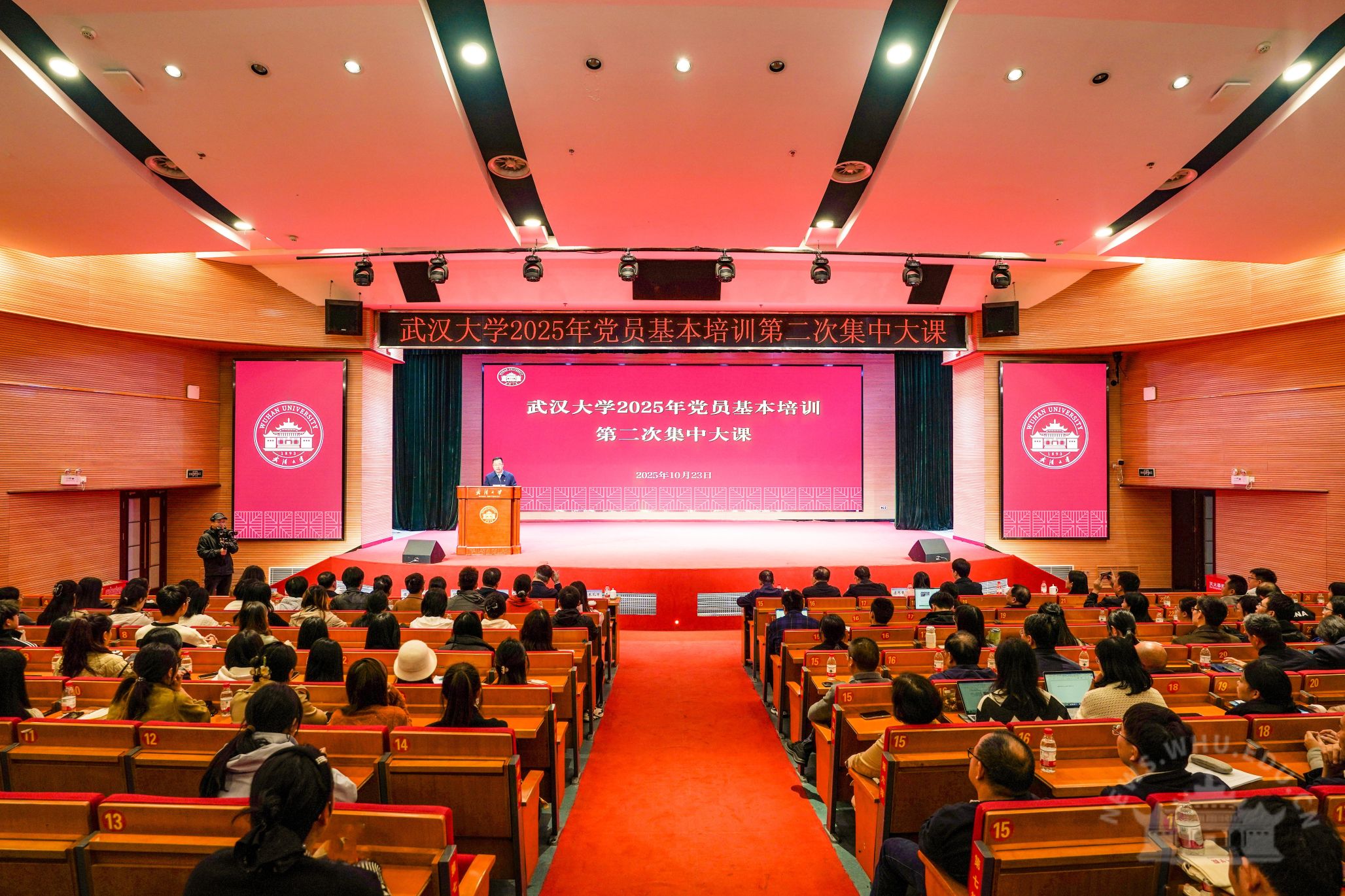 F0B2190CECC93BFCA2DCE0ED24A_D8F54271_7AD75