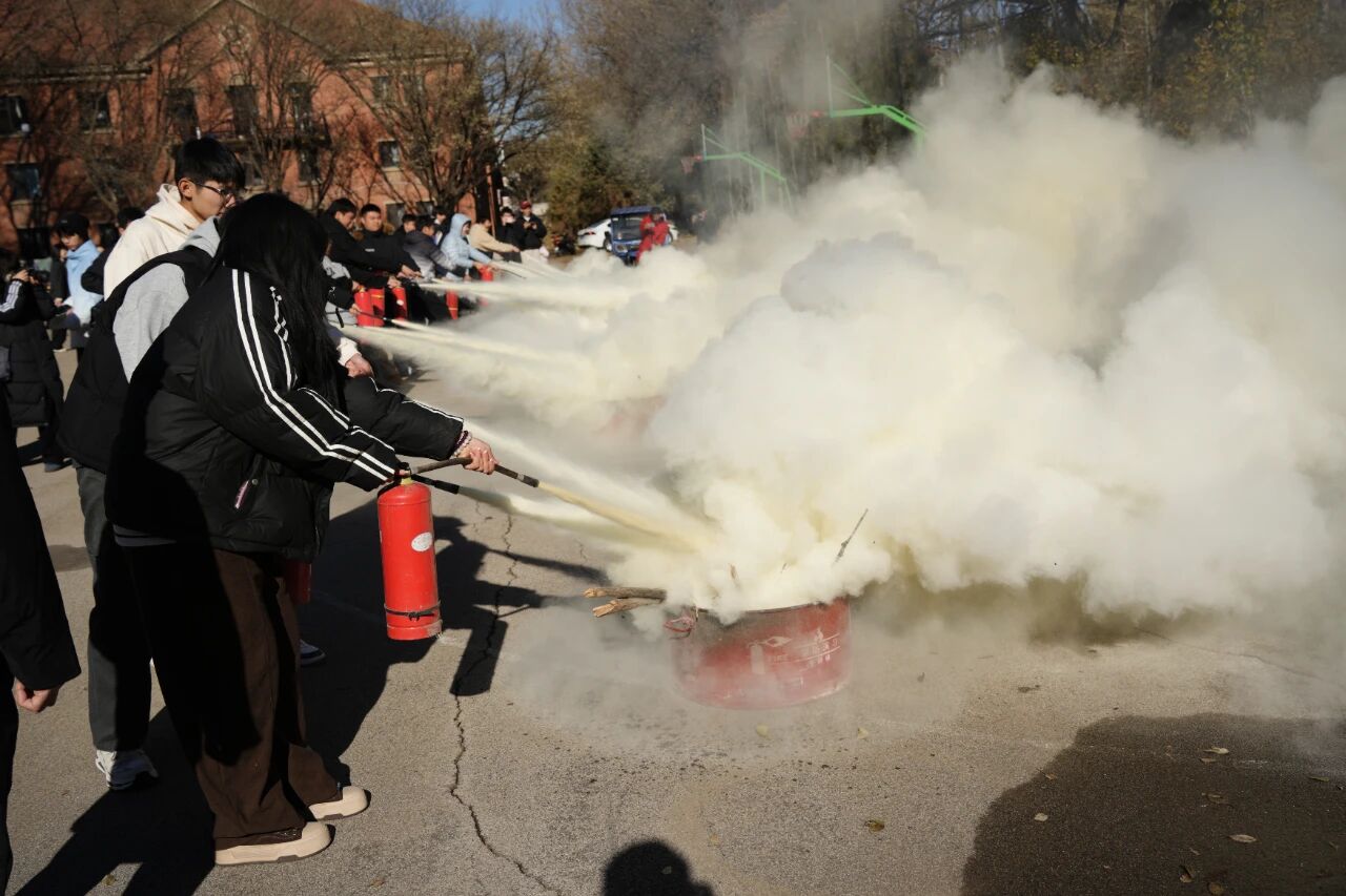 微信图片_2025-11-26_220841_037