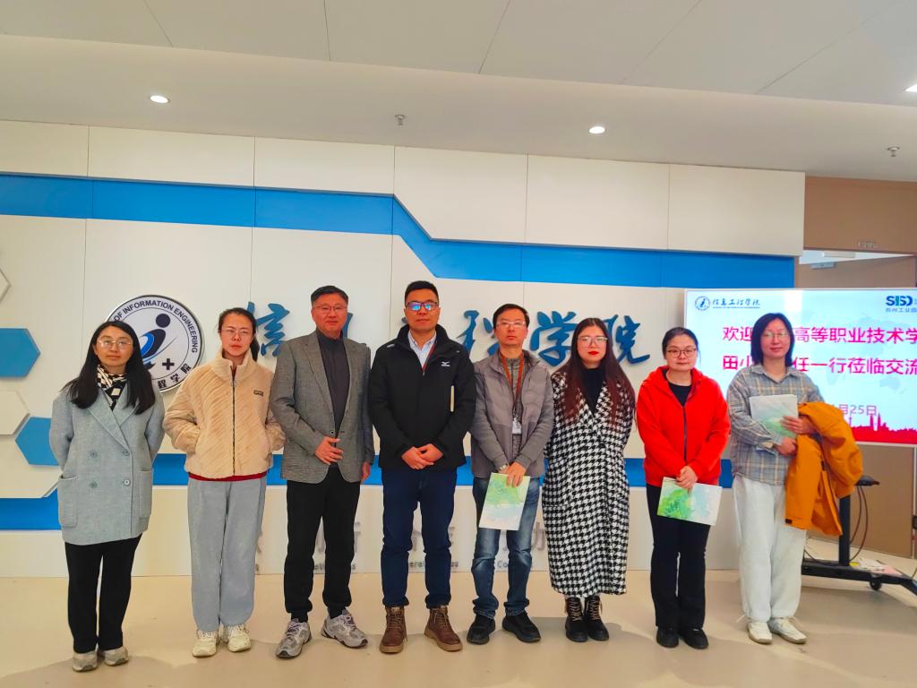 BCEB71DFC17BC3F85FE3FA044B6_A5D91E27_168A9