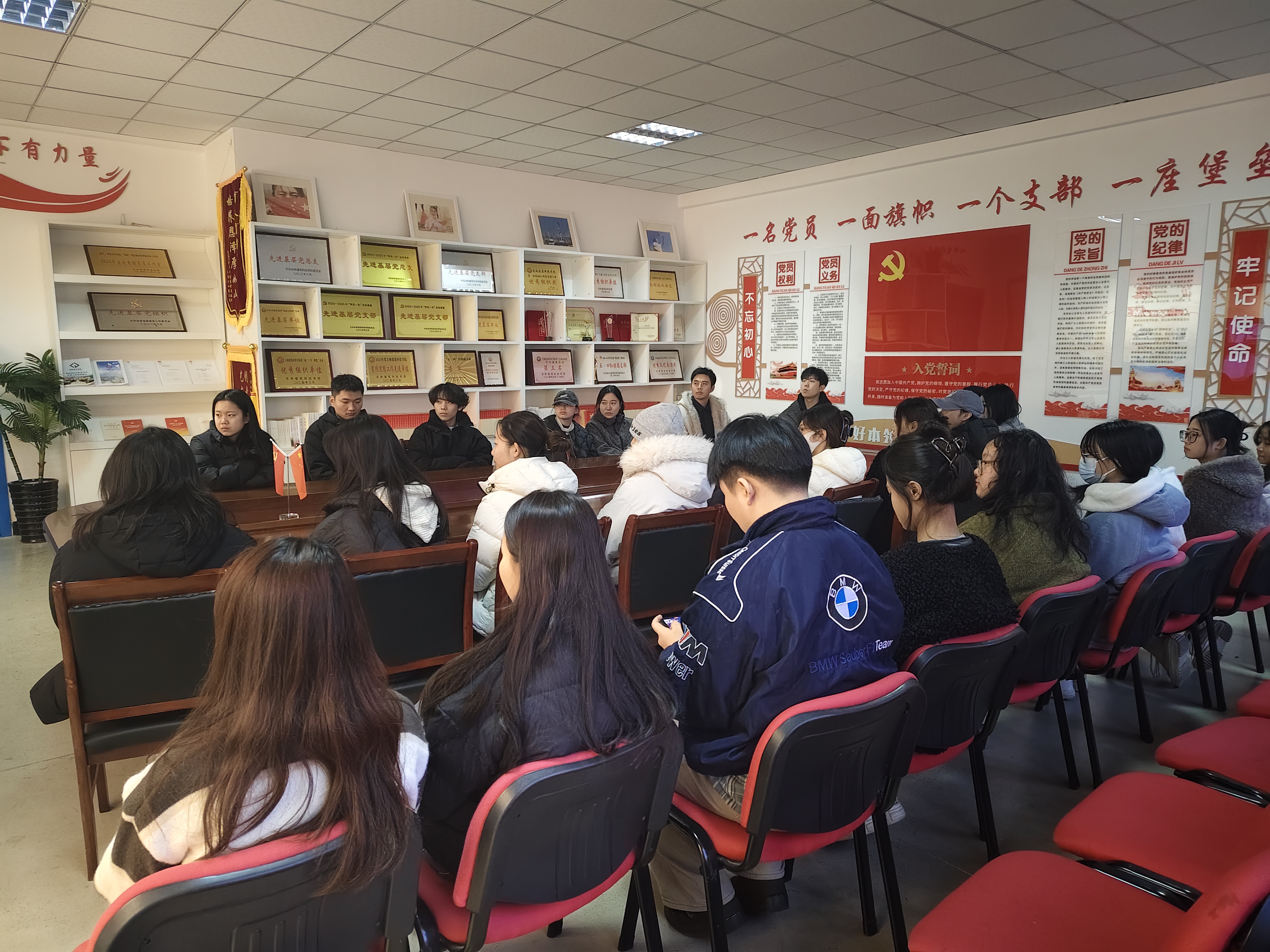 b7684ffbc294de9dcccb9cf623ac1695