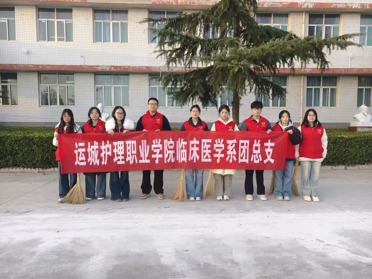 fb3ef3875730216e250935b113597d0a_compress