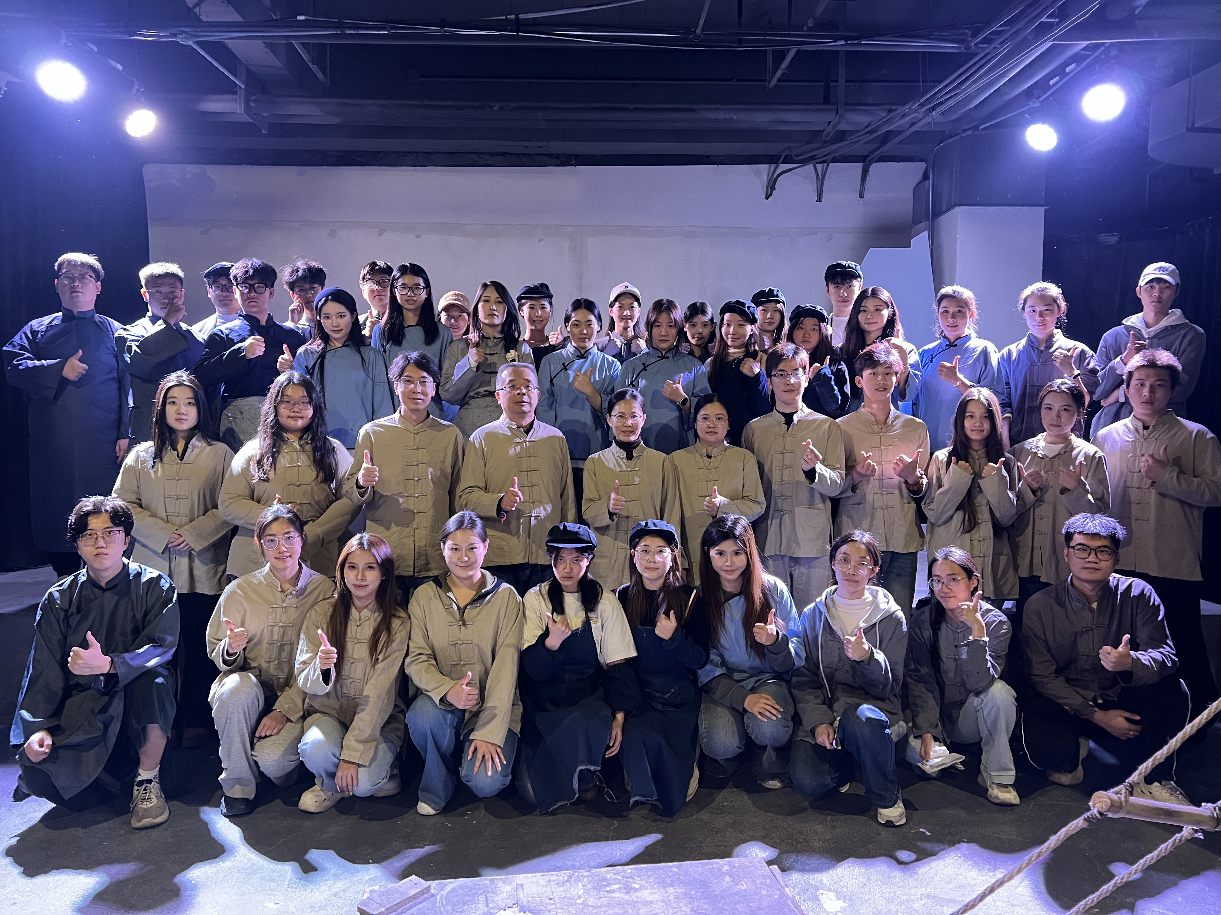 B6E34E65831D9A2C1B5F72386B5A0793