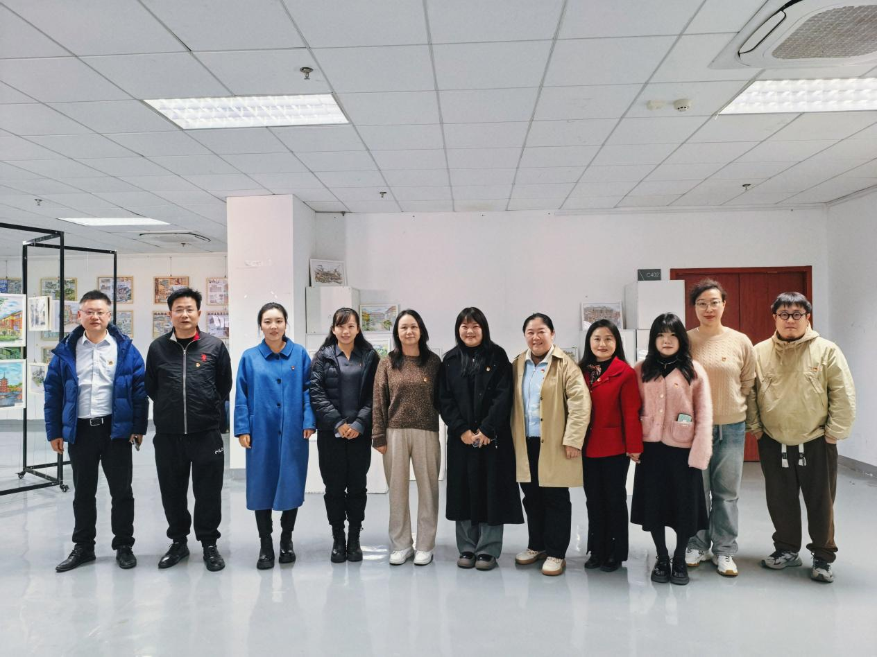 美术与设计学院教工第一党支部党员合影 美术与设计学院教工第一党支部党员合影