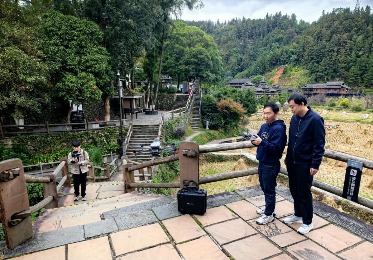 党支部深入具有百年历史的三江侗族村落开展深度数字化信息采集与古建数字档案开发 党支部深入具有百年历史的三江侗族村落开展深度数字化信息采集与古建数字档案开发