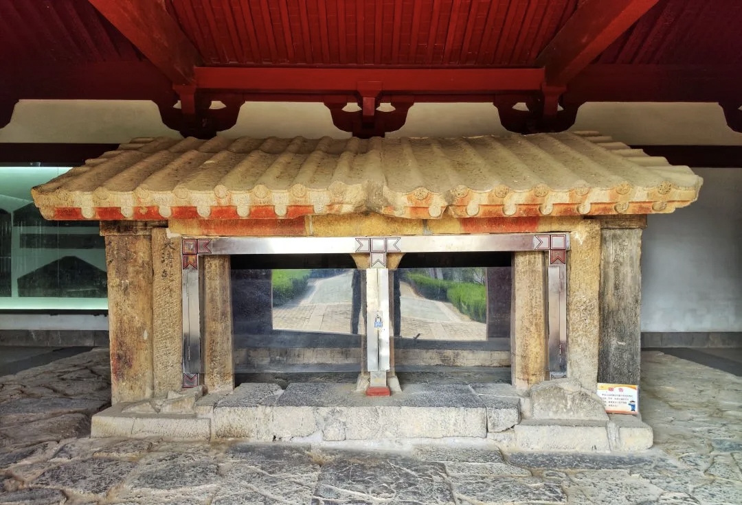 孝堂山郭氏墓石祠(1) 孝堂山郭氏墓石祠(1)