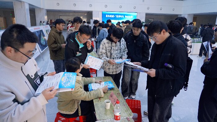 11060652-a81c-4249-83e3-eae88ca6c72e