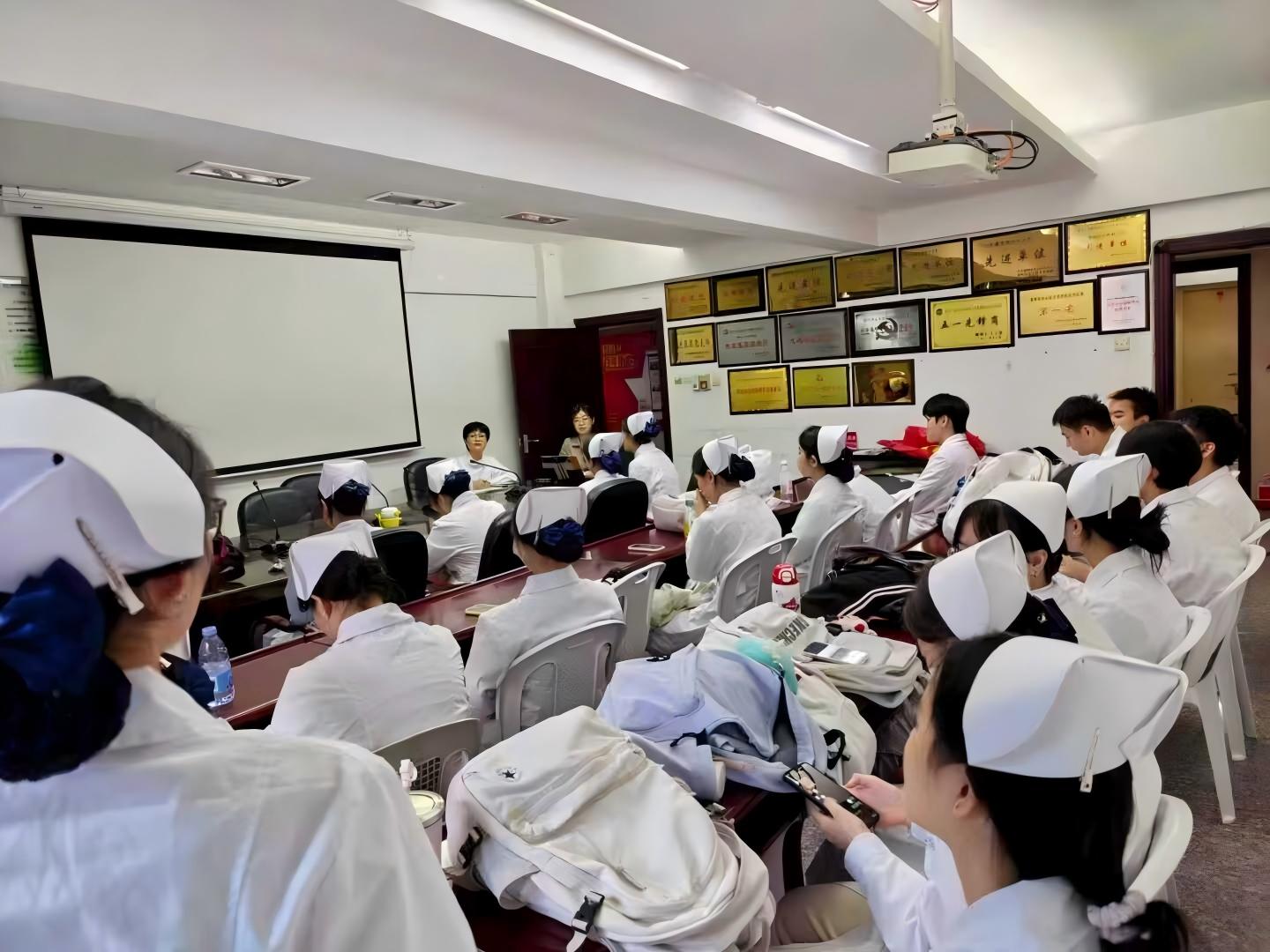 WPS图片(1) WPS图片(1)