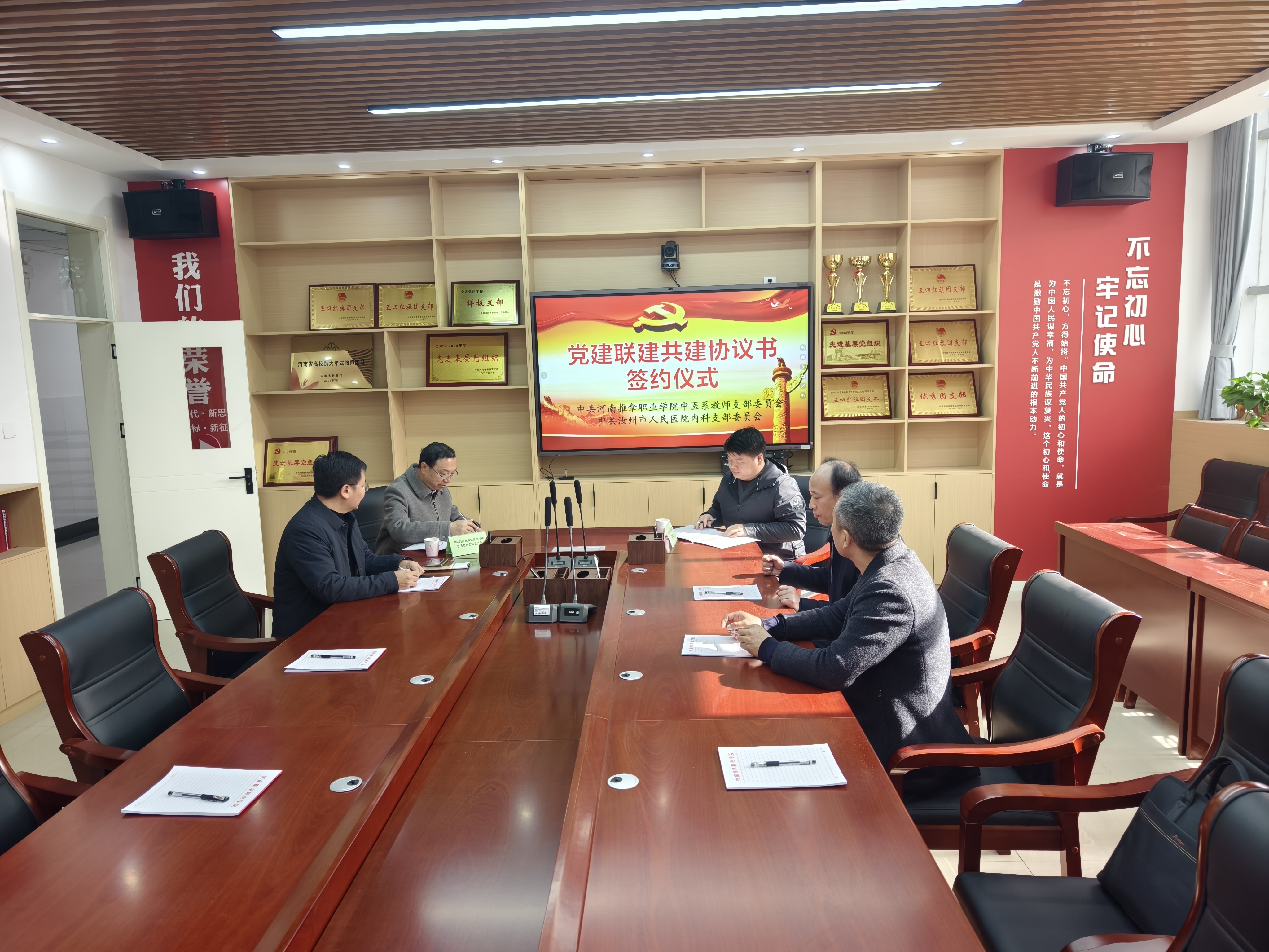 6fb22f80b75a7cc7b9f4a6e1b252e60