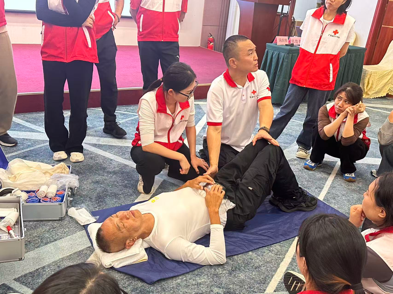 参训教师进行场景演练