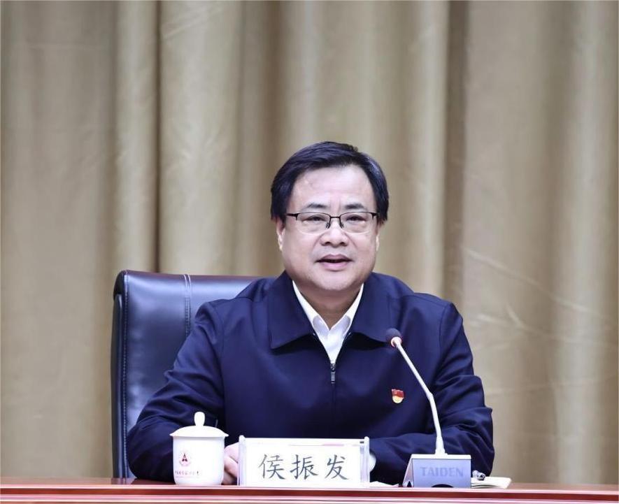 b1329459-55dc-4a09-b6e8-aab136e7b5c7