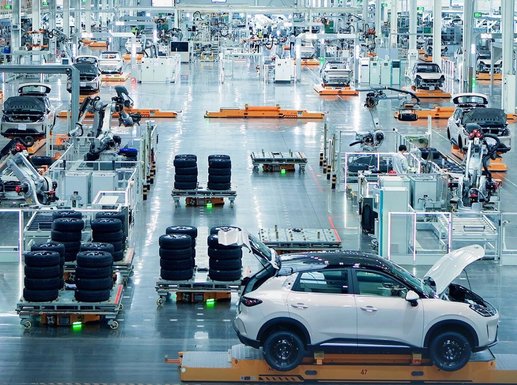 图5 智能工厂照片