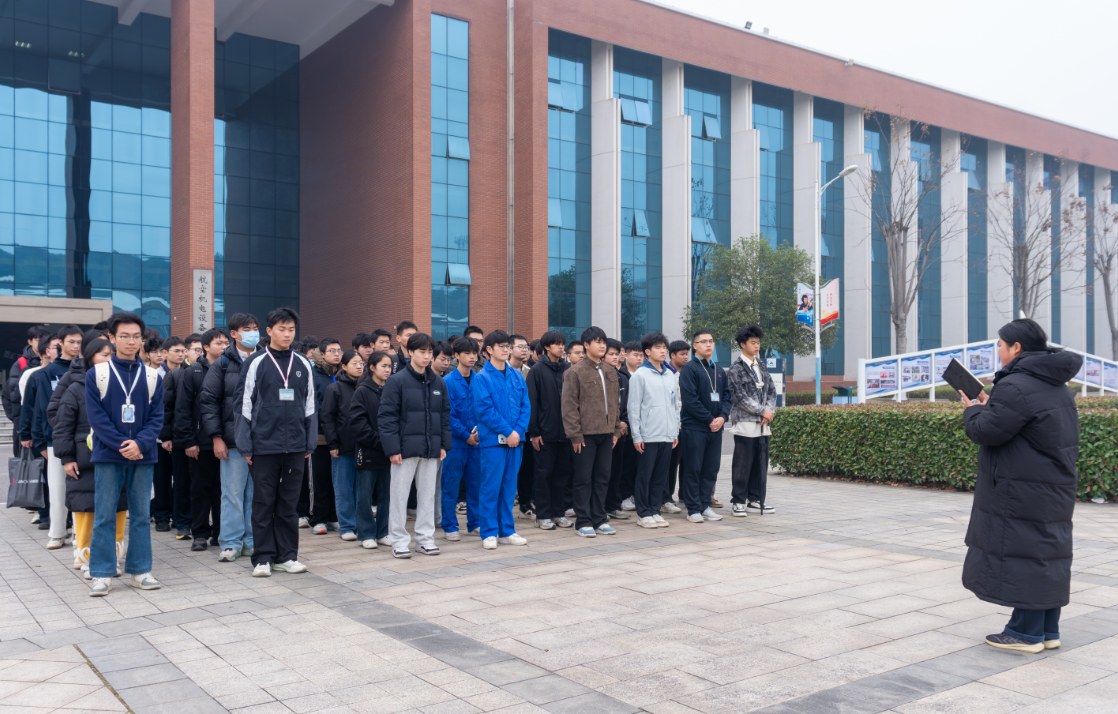 e9be59fd-a288-475f-92fb-f0f10895606f