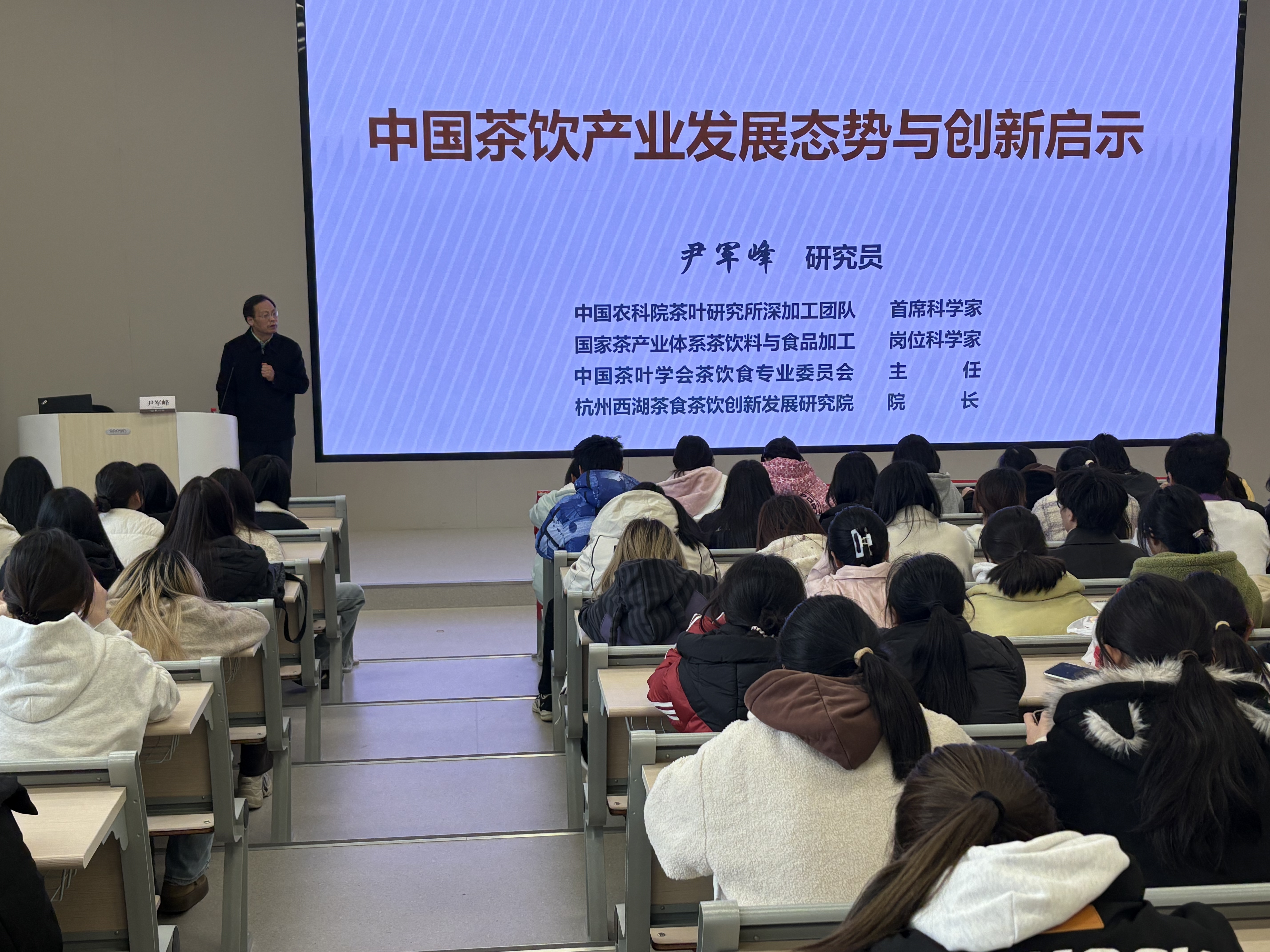 3ef300dd51928c994f6fd6fdbf24736a