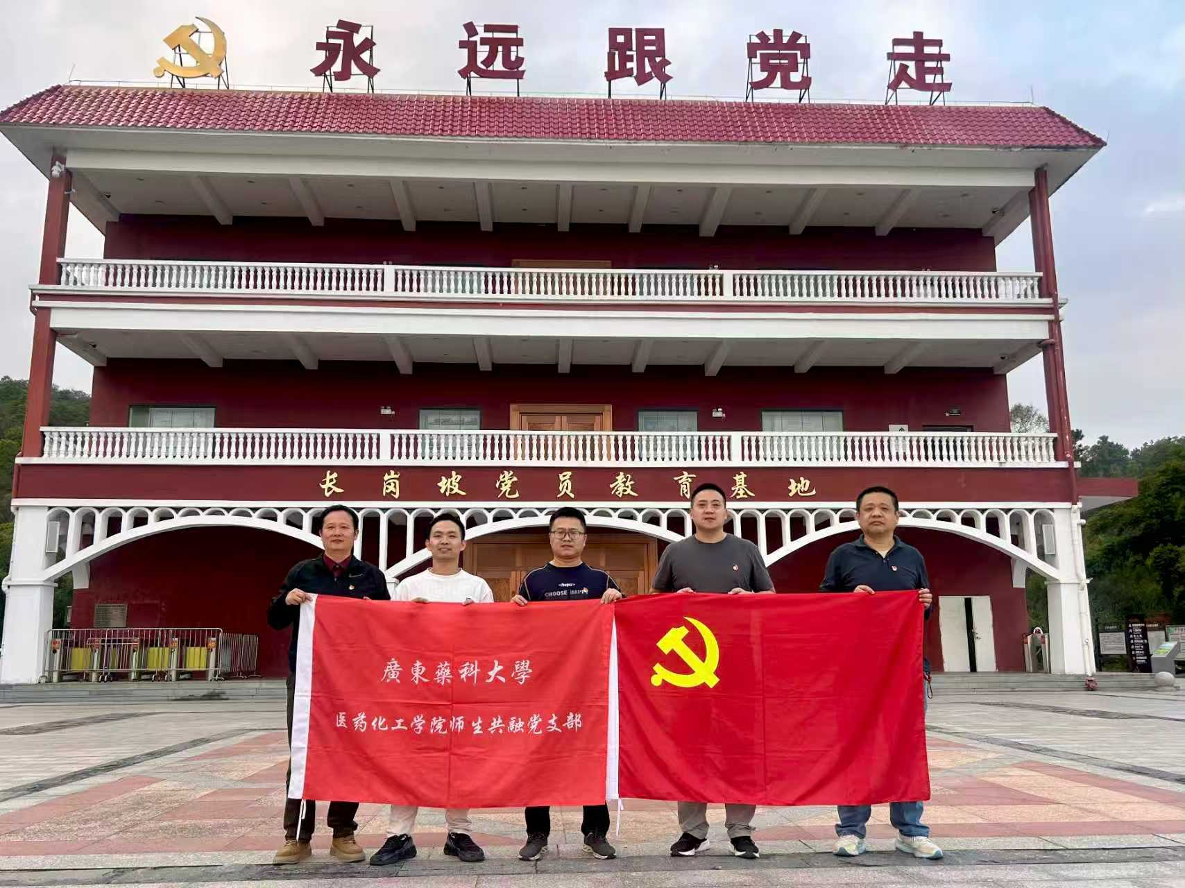 edb099f42813c6f18c5e6a8783348d9b