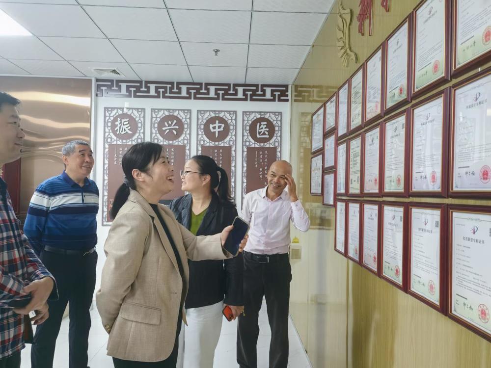 de3b8559174a6c4a3a58f06762aa8c9d