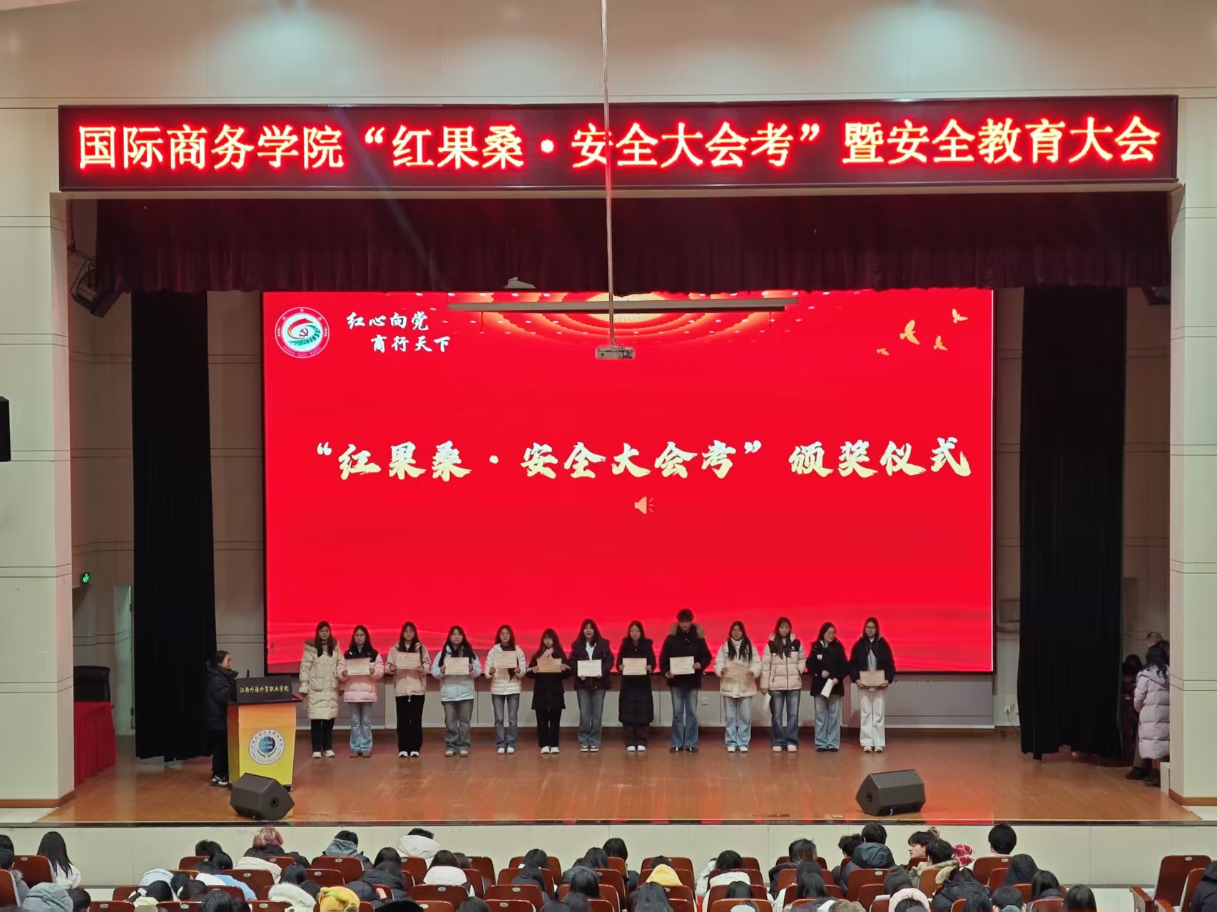 40f420741af8e5a6be65feed641921bf 40f420741af8e5a6be65feed641921bf