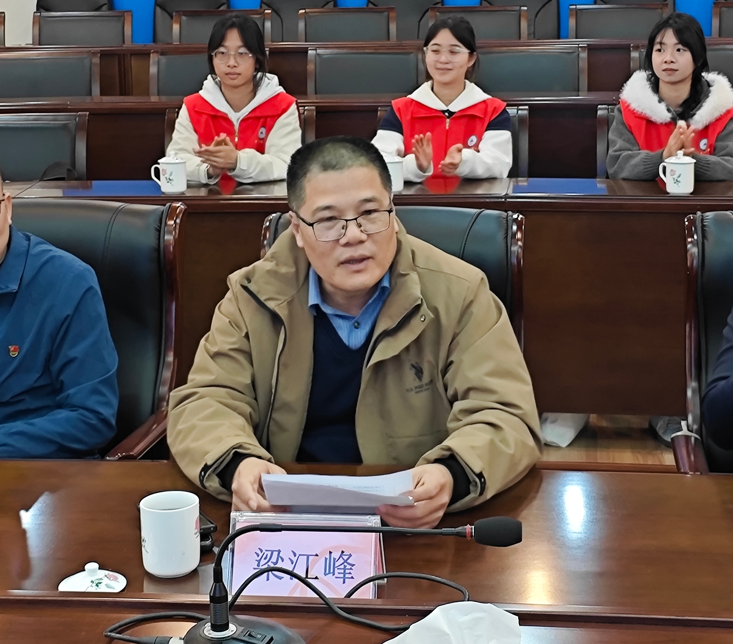 8b5742a187f9464eac4e22287e8df11d