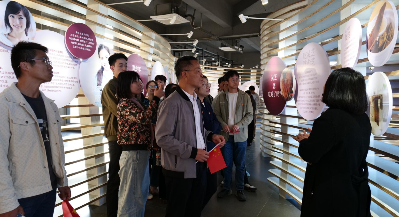 参观仙草堂灵芝厂-2 参观仙草堂灵芝厂-2