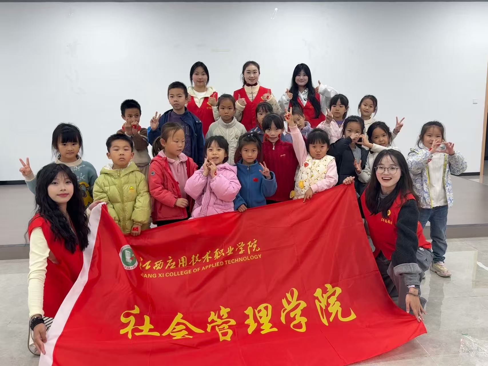 3594f481d2773322afa6919bb7393e1